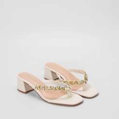Tamanco Gabriela Salto Médio Aplicação Estilizada Off White
