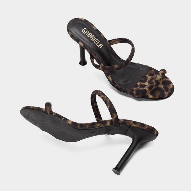 Tamanco Gabriela Salto Alto Tiras Slim Animal Print Onça