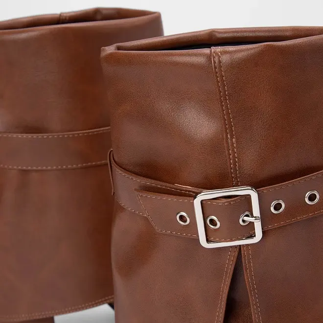 Ankle Boot Feminina Gabriela Salto Alto Capa & Fivela Caramelo