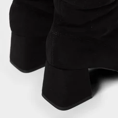 Bota Over The Knee Gabriela Salto Médio Camurça Preto