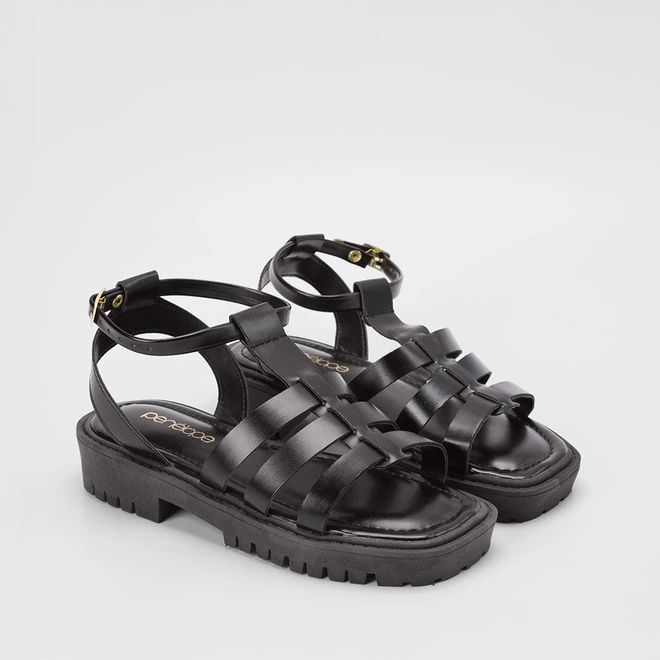 Sandália Penélope Flatform Três Tiras Preto