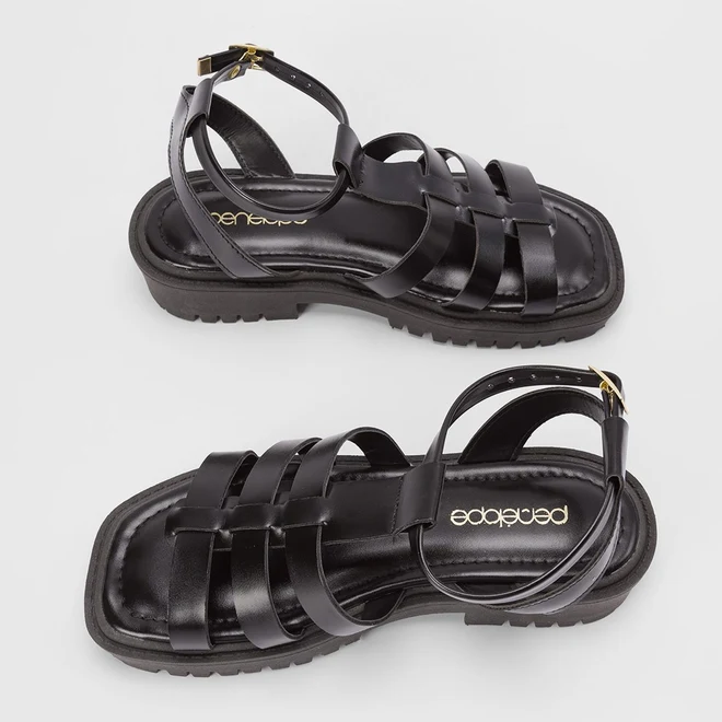 Sandália Penélope Flatform Três Tiras Preto