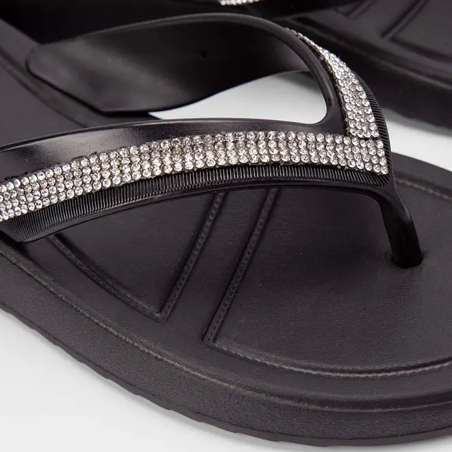 Chinelo Moleca Flat Tiras Strass Preto