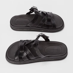 Papete Moleca Tira & Fivela Estilizadas Strass Preto