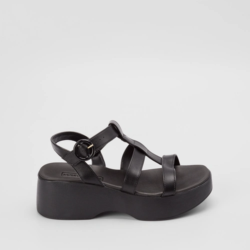 Sandália Moleca Anabela 3 Tiras Preto