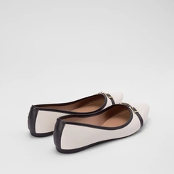 Sapatilha Feminina Penélope Detalhe Fivela Off White