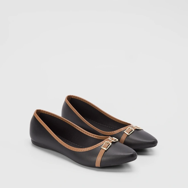 Sapatilha Feminina Penélope Detalhe Fivela Preto