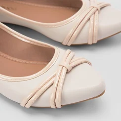 Sapatilha Feminina Penélope Tiras Slim Nude & Off White