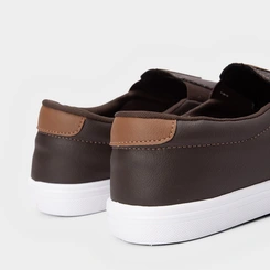 Slip On Polo Energy Detalhe Perfuros Marrom