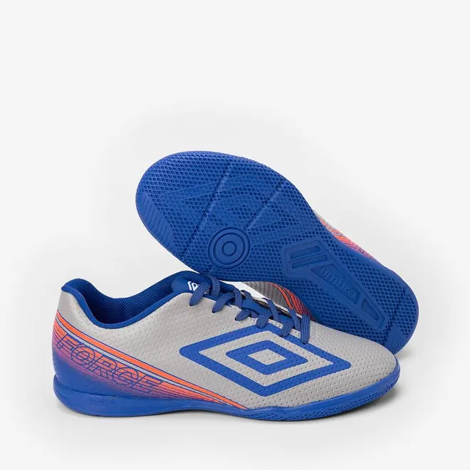 Chuteira Futsal Umbro Force Detalhe Perfuros Cinza