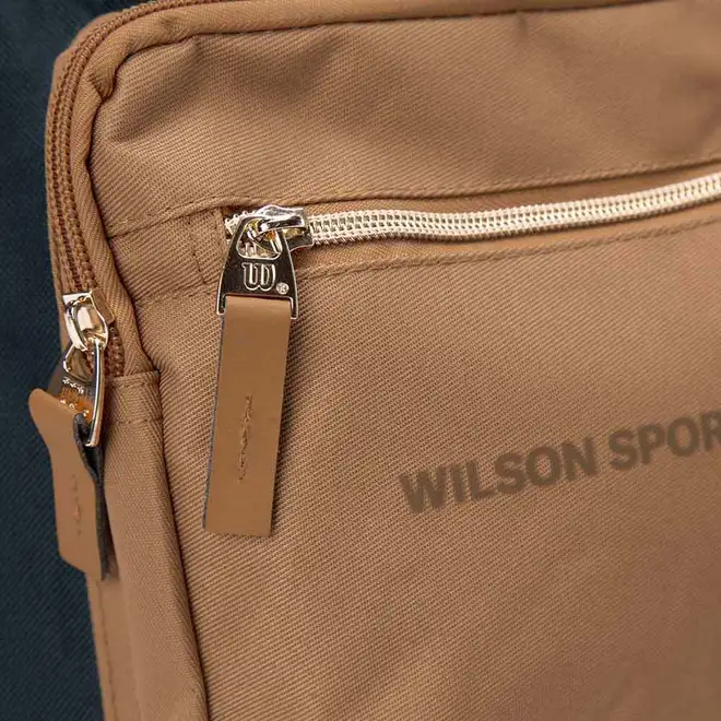 Mochila Wilson Bolso Frontal Basic Caramelo & Azul