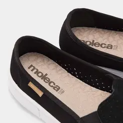 Slip On Feminino Moleca Calce Fácil Detalhe Perfuros Preto