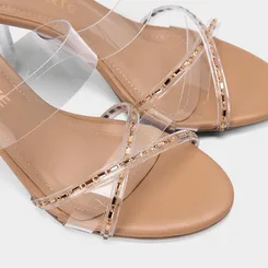 Tamanco Feminino Via Marte Salto Alto Goemétrico Detalhe Strass Caramelo
