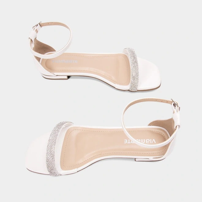 Sandália Rasteira Via Marte Strass Branco