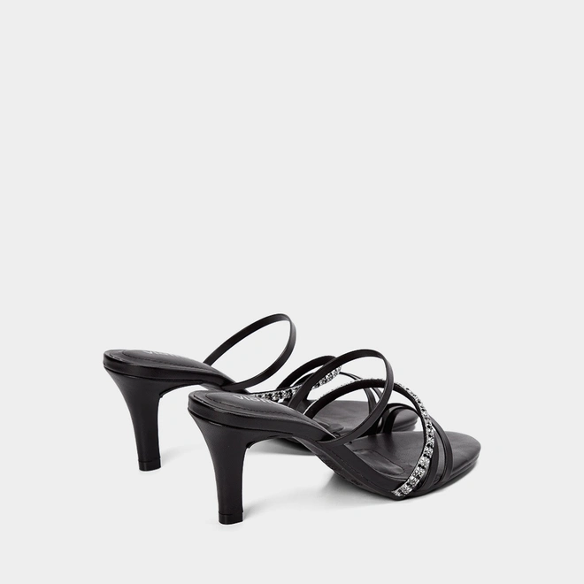 Tamanco Feminino Via Marte Salto Fino Multitiras Detalhe Strass Preto