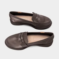 Mocassim Loafer Moleca Texturizada Marrom