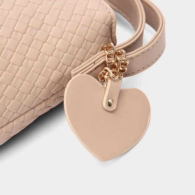 Bolsa Transversal Gabriela Média Tressê Detalhe Coração Bege