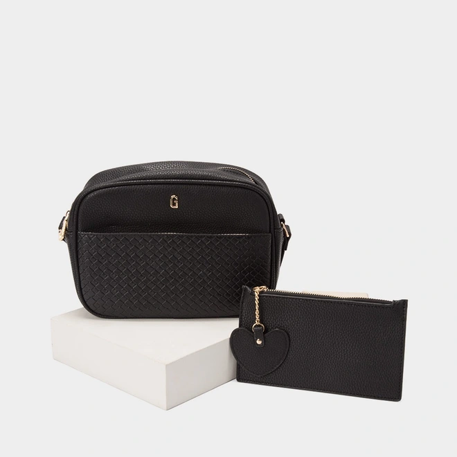 Bolsa Camera Bag Gabriela Média Tressê Com Porta-Cartão Detalhe Coração Preto