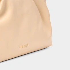 Bolsa Soft Transversal Gabriela Marfim