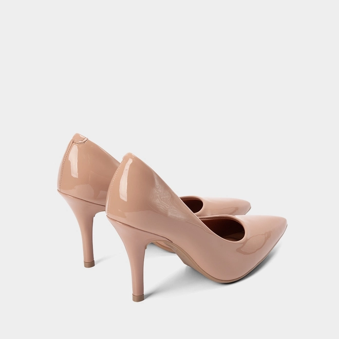 Scarpin Feminino Gabriela Salto Fino Espuma Amortecedora Verniz Nude