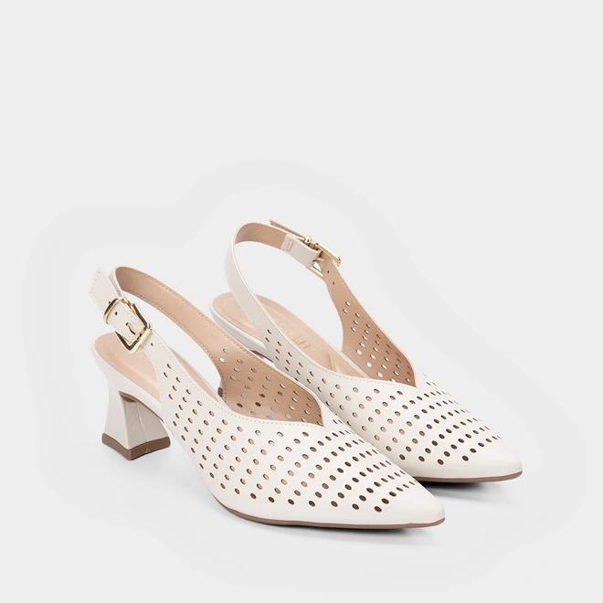 Scarpin Slingback Salto Médio Flare Perfuros Off White