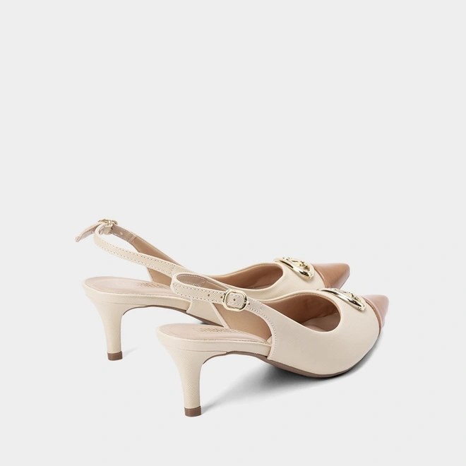 Scarpin Slingback Gabriela Salto Médio Fino Off White