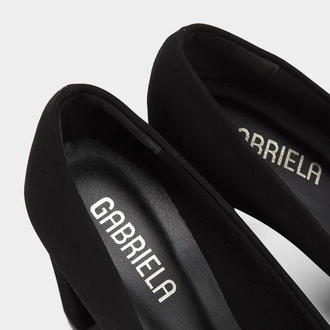 Scarpin Feminino Gabriela Salto Reto Alto Nobuck Preto & Off White