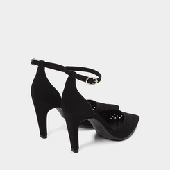 Scarpin Salto Reto Alto Com Recortes Vazados Nobuck Preto