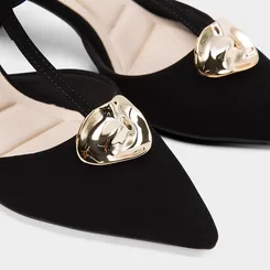 Scarpin Slingback Feminino Gabriela Salto Flare Nobuck Enfeite Metálico Preto