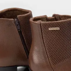 Ankle Boot Pegada Couro Recorte Texturizado Marrom