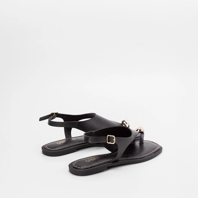 Sandália Rasteira Gabriela Enfeite Bold Preto