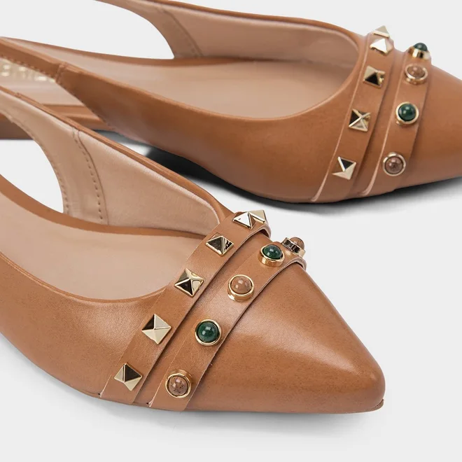 Sapatilha Slingback Gabriela Pedraria Caramelo