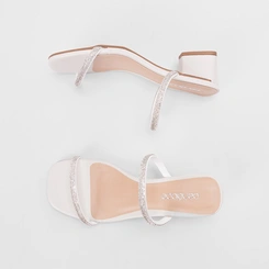 Tamanco Feminino Penélope Salto Geométrico Tiras Strass Off White