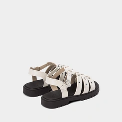 Sandália Aranha Molekinha Tratorada Ilhós Off White