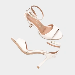 Sandália Vizzano Salto Alto Fino Off White