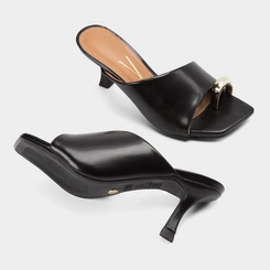 Tamanco Feminino Vizzano Enfeite Dedo Bold Preto