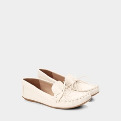 Mocassim Driver Feminino Vizzano Laço Off White