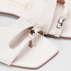 Rasteira Feminina Vizzano Detalhe Bold Off White
