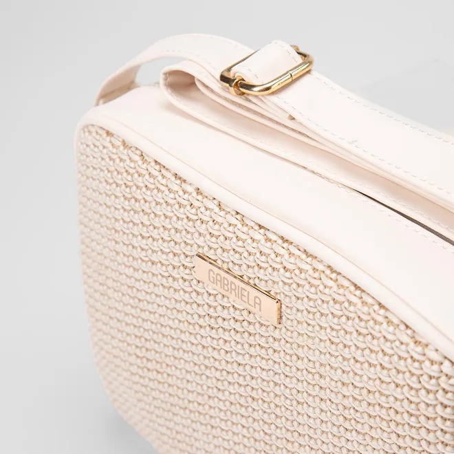 Bolsa Camera Bag Gabriela Média Transversal Ráfia Off White