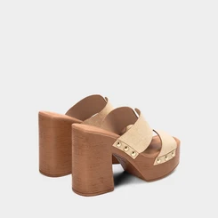 Tamanco Feminino Gabriela Meia Pata Plataforma Tachas Off White