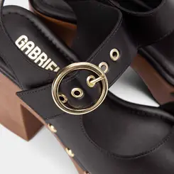 Sandália Feminina Gabriela Meia Pata Detalhes Tachas & Fivela Preto