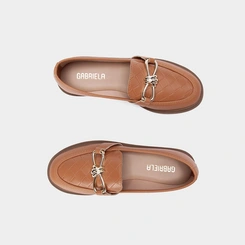 Mocassim Gabriela Detalhe Fivela Matelassê Caramelo