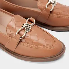 Mocassim Gabriela Detalhe Fivela Matelassê Caramelo