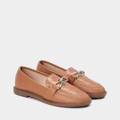 Mocassim Gabriela Detalhe Fivela Matelassê Caramelo