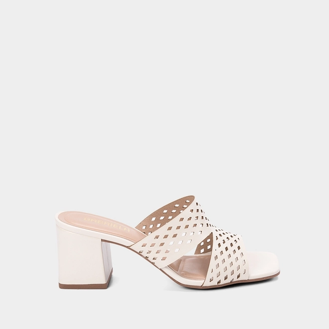 Tamanco Feminino Gabriela Salto Bloco Perfuros Off White