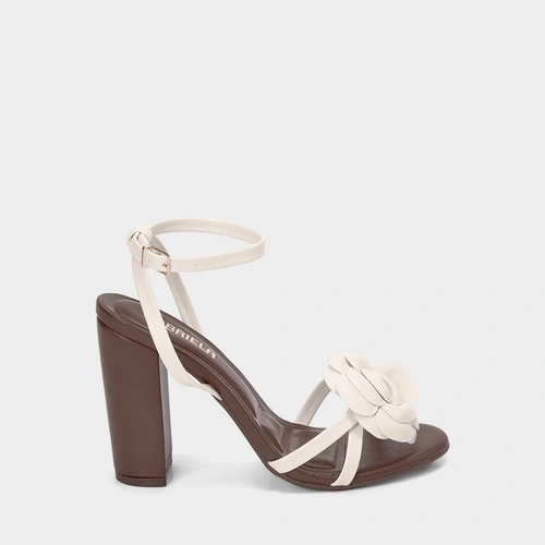 Sandália Salto Grosso Alto Gabriela Flor Off White & Marrom