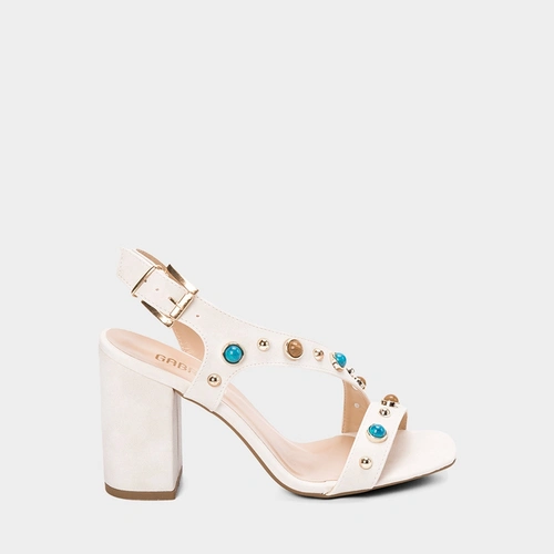 Sandália Gabriela Salto Bloco Alto Detalhes Em Pedraria Camurça Off White