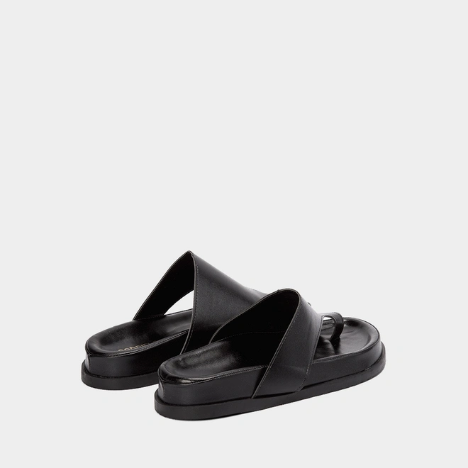Rasteira de Dedo Gabriela Basic Preto