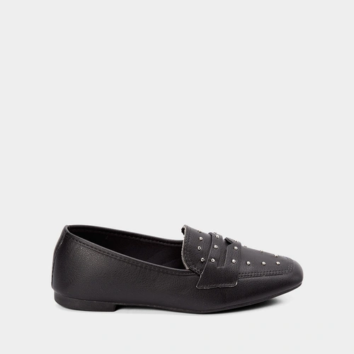 Mocassim Loafer Gabriela Detalhe Em Tachas Preto