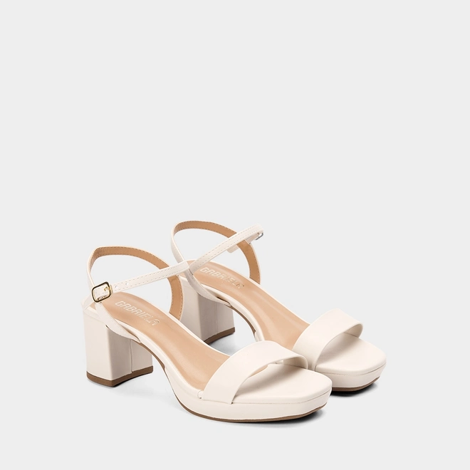 Sandália Feminina Gabriela Meia Pata Média Off White